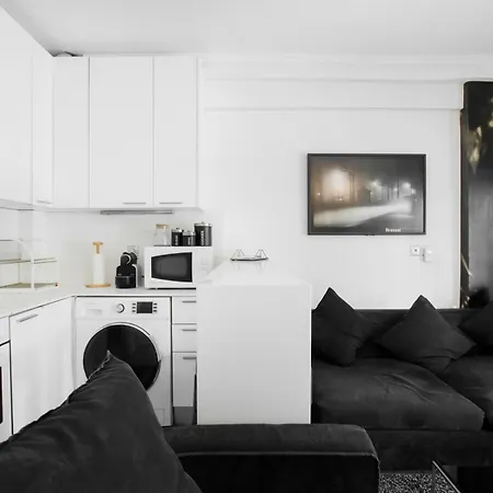 Apartman Delmare Black&white Studio *