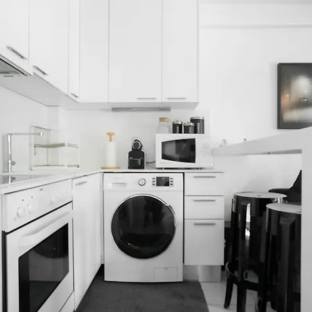 Apartman Delmare Black&white Studio Szaloniki