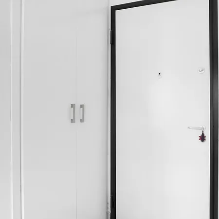 Apartment Delmare Black&white Studio